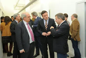 Jes&uacute;s Asorey, Valent&iacute;n Gonz&aacute;lez y Manuel Ruiz, en la inauguraci&oacute;n del vivero de empresas de Ribeira.