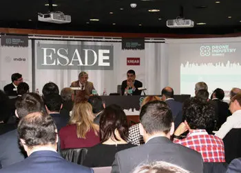Manuel Varela en su intervenci&oacute;n en el Drone Summit en Madrid.