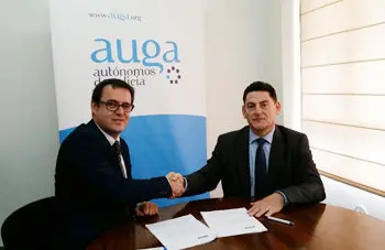El residente de AUGA con el de Solred, en Santiago.