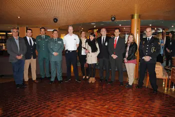Recepci&oacute;n en el "Zuiderman" a representantes de la Autoridad Portuaria, Ayuntamiento de A Coru&ntilde;a y Fuerzas y Cuerpos de Seguridad.