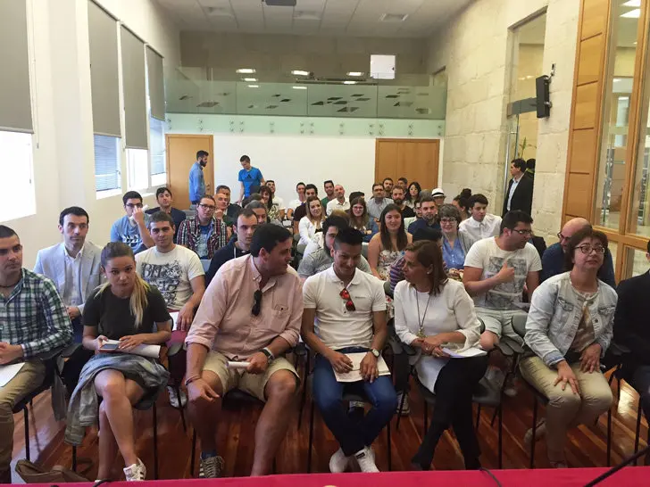 Participantes en el primer turno del "Practicum Depo 2015" de la Diputaci&oacute;n de Pontevedra.