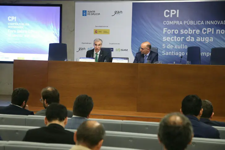 Jornada sobre Compra P&uacute;blica en el sector del agua, en Santiago.