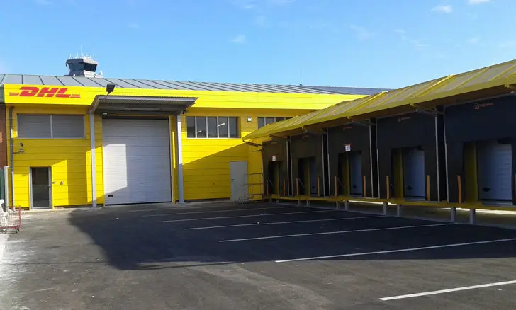 Instalaciones de DHL en Lavacolla.