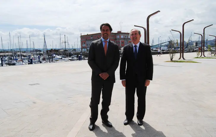 y Enrique Losada en el Puerto de A Coru&ntilde;a.