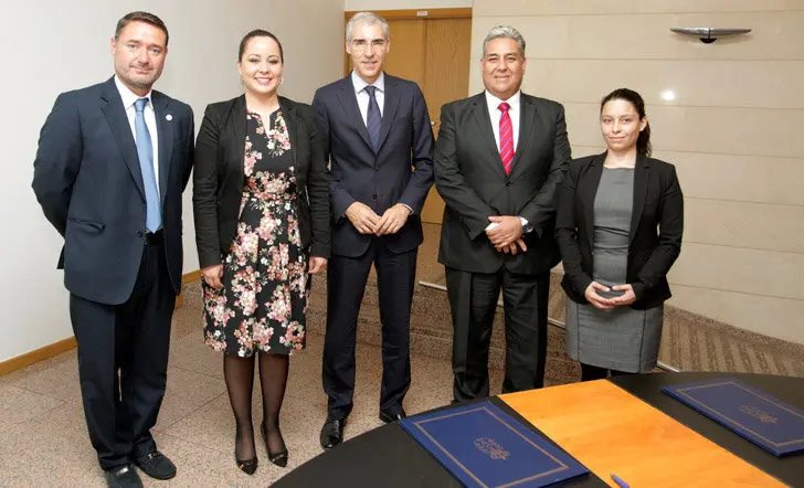 Francisco Conde recibi&oacute; a la delegaci&oacute;n del Estado mexicano de ./C.PAZ.