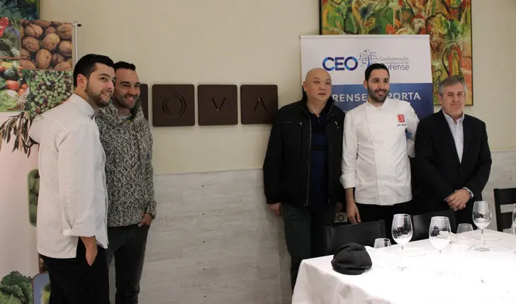 Los cocineros Guzm&aacute;n, , ,y Sotomayor, y el gerente del Inorde, Jos&eacute; Manuel Rodr&iacute;guez.