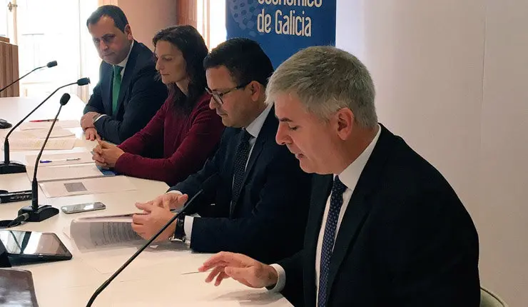Jos&eacute; Manuel Gonz&aacute;lez de Casal de Arm&aacute;n e Santiago Lago Pe&ntilde;as, director do Foro Econ&oacute;mico de Galicia.