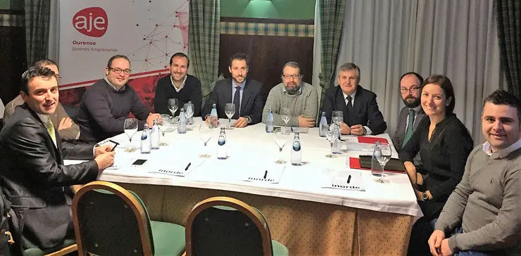 Desayuno de miembros de AJE Ourense con el isarel&iacute; Isaac Chocron Benaim.
