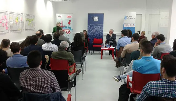 Apertura de la nueva edici&oacute;n del programa Santander Yuzz en Santiago.
