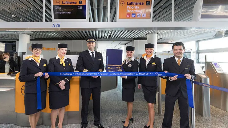 Una imagen del vuelo inaugural de la compa&ntilde;&iacute;a Lufthansa entre Fr&aacute;ncfort y Santiago./LUFTHANSA.