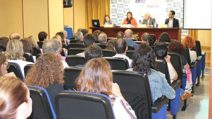 Jornada sobre el nuevo SII del IVA en la sede de la Confederaci&oacute;n de Empresarios de A Coru&ntilde;a.