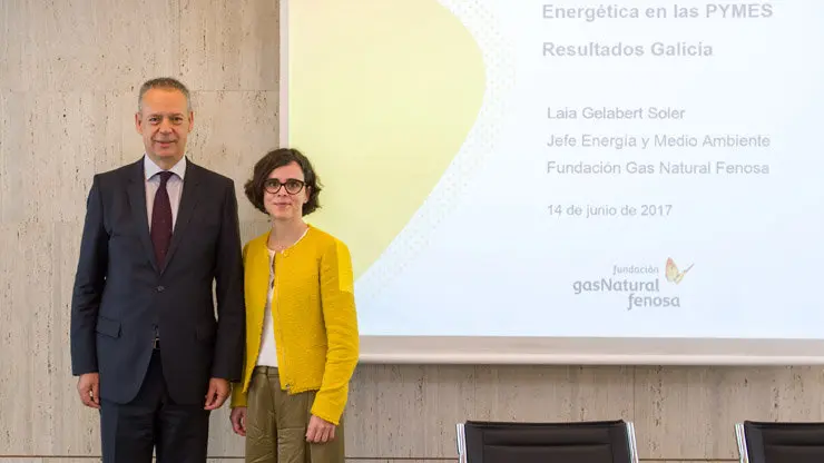 Manuel Fern&aacute;ndez Pellicer y Laia Gelabert presentaron el 9&ordm; &Iacute;ndice de Eficiencia Energ&eacute;tica. /P.CANDAMIO.