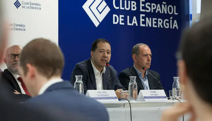 Los directores de Economics for Energy fueron los encargados de presentar el informe.