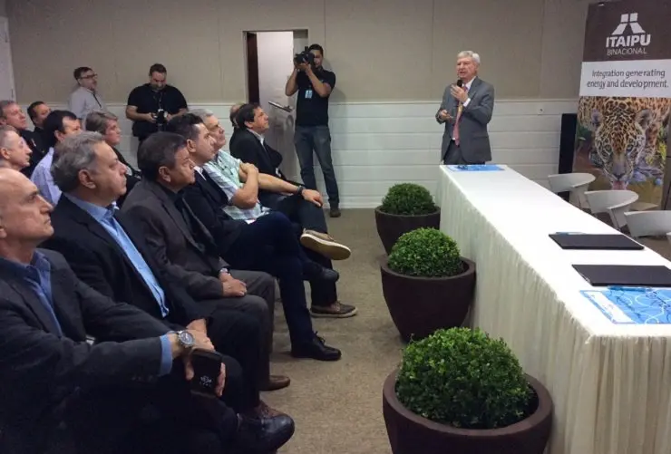 Alejandro Rub&iacute;n en la presentaci&oacute;n de Termatalia en Foz de Igua&ccedil;&uacute;, Brasil.