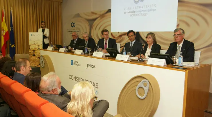 Acto de presentaci&oacute;n del Plan estrat&eacute;gico de la industria conservera gallega: Horizonte 2020, en la sede de ANFACO.