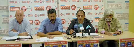 Dirixentes de CCOO e UGT-Galicia presentaron en Santiago a campa&ntilde;a en defensa de pensi&oacute;ns dignas.