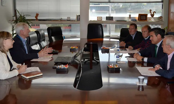 Reuni&oacute;n de los organizadores del 8&ordm; Sal&oacute;n del Autom&oacute;vil en Expourense.
