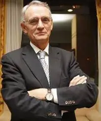 Ant&oacute;n Costas es catedr&aacute;tico de Pol&iacute;tica Econ&oacute;mica de la Universidad de Barcelona.