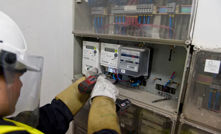 Instalaci&oacute;n de un contador inteligente.
