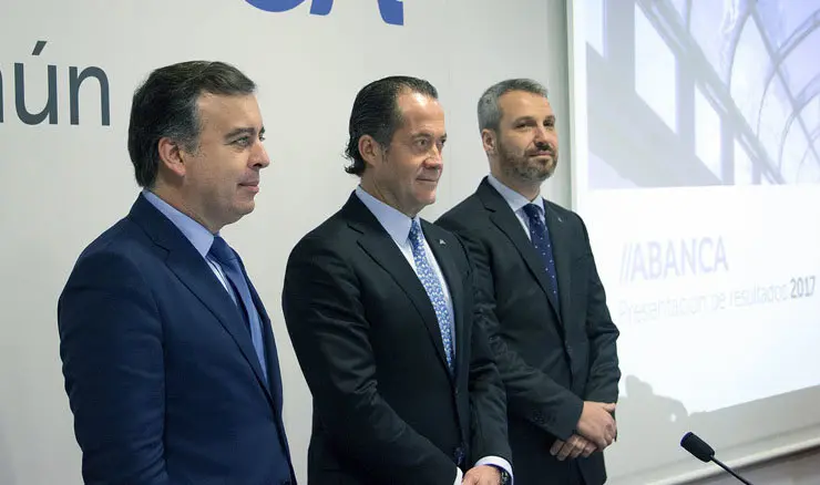 Botas, Escotet y de Francisco, en la presentaci&oacute;n de resultados de Abanca.
