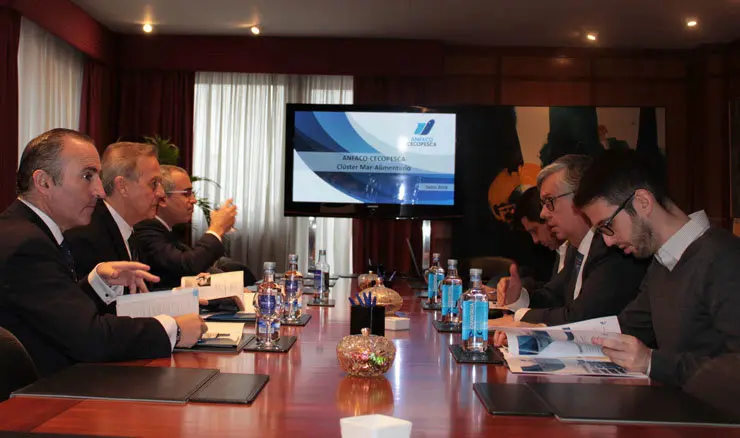 Reuni&oacute;n de los representantes de Banco Sabadell con los directivos de ANFACO.