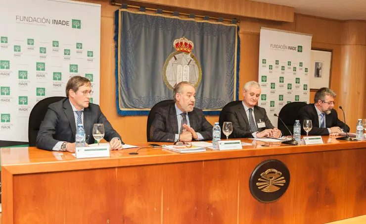 Eloy Ferrero Jambrina, Director Regional Noroeste de ABACO LOSS ADJUSTERS; el Director de Fundaci&oacute;n INADE, Adolfo Campos Carballo; Rogelio Bautista Guarde&ntilde;o, Director de Clientes de Empresas en ZURICH; y Manuel Brea Gonz&aacute;lez,