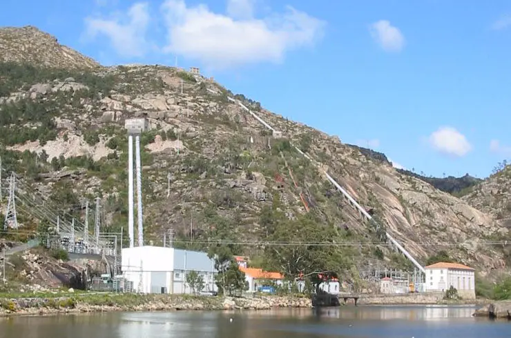 Central hidroel&eacute;ctrica de Ferroatl&aacute;ntica en el r&iacute;o Xallas.