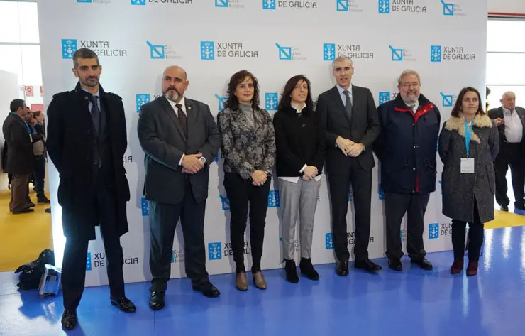 Los conselleiros (centro) en la presentaci&oacute;n de las nuevas licitaciones del programa de Soluciones del polo de Rozas.