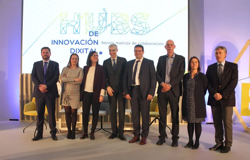 Participantes en la jornada 'Hubs de Innovaci&oacute;n Digital. Nuevos marcos de colaboraci&oacute;n' en la Cidade da Cultura de Santiago.