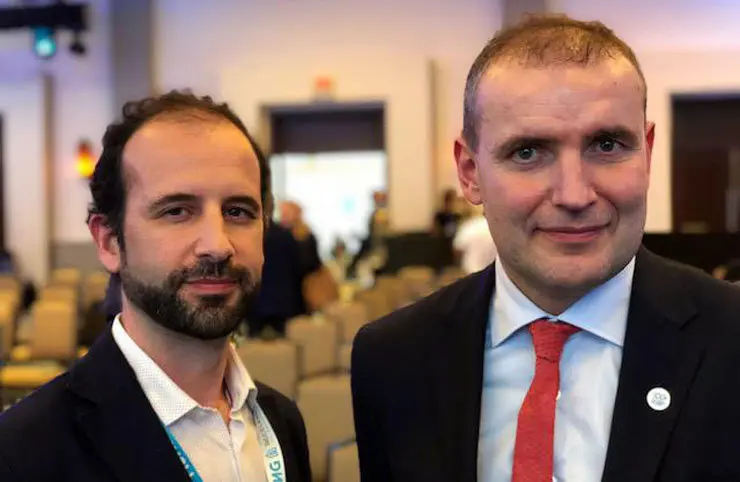 Xo&aacute;n Mart&iacute;nez, director general de Kaleido, con el presidente de Islandia, Gu&eth;ni Thorlacius J&oacute;hannesson.