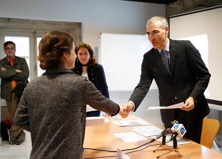 Francisco Conde entregou os diplomas aos participantes nos obradoiros de emprego Formaweb e MAIV.
