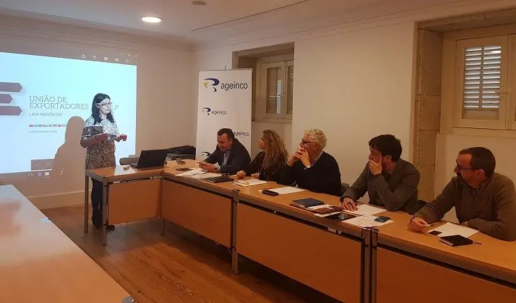 Reuni&oacute;n entre AGEINCO y la UE-CPLP, en el Centro Social Abanca de Santiago.