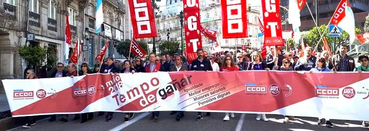 Manifestaci&oacute;n convocada por CCOO e UGT en Vigo este 1 de maio.