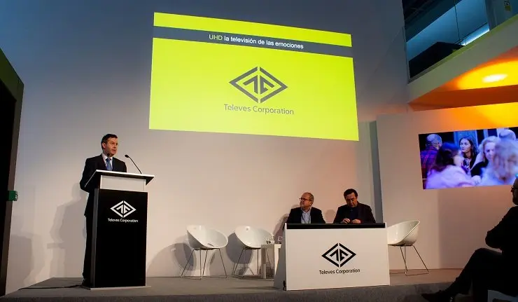 De izuierda a derecha, Santiago Rey, Pere Vila y Juan Manuel Hidalgo.