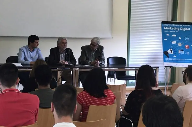 El teniente alcalde de Barbad&aacute;s, Xos&eacute; Manuel F&iacute;rvida, el presidente del Inorde, Rosendo Fern&aacute;ndez, y el director del Programa, Jes&uacute;s Marciel, presentaron el programa de marketing digital.