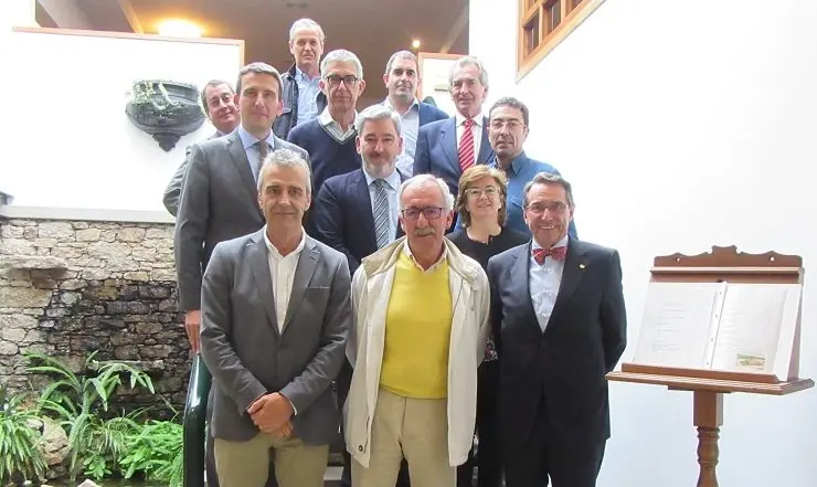 Los ex decanos homenajeados por el Consello Galego de Enxe&ntilde;er&iacute;as.