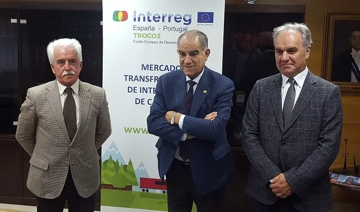 Jos&eacute; Garc&iacute;a Costas, presidente de la C&aacute;mara de Comercio de Pontevedra, Vigo y Vilagarc&iacute;a de Arousa; Ram&oacute;n Alonso Fern&aacute;ndez, Presidente de ASETRANSPO; y Antonio Crespo Iglesias,