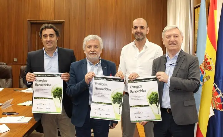 Jorge Pumar, Rosendo Fern&aacute;ndez, Alfredo Fern&aacute;ndez y Alejandro Rub&iacute;n presentaron el simposio.