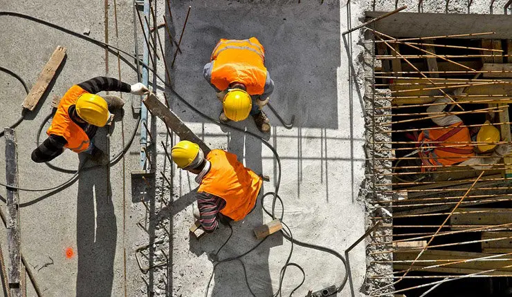 La ocupaci&oacute;n subi&oacute; en la construcci&oacute;n y los servicios.