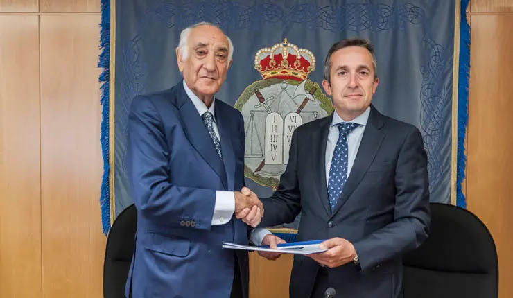Antonio Cobi&aacute;n y Manuel Mor&aacute;n firmaron el convenio entre Fundaci&oacute;n Inade y Willis Towers Watson.