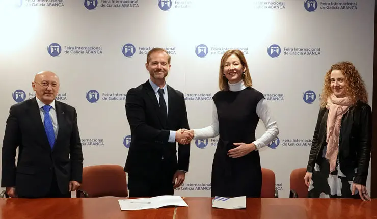 Jos&eacute; Antonio Seoane, director zona Deza-Tabeir&oacute;s de Abanca; Ricardo Dur&aacute;n, director da Fundaci&oacute;n Semana Verde de Galicia; Carmen Fern&aacute;ndez Penas, directora territorial de Abanca en Pontevedra; e Mar&iacute;a Jes&uacute;s Meijom&iacute;n, directora da oficia de Abanca en Silleda.