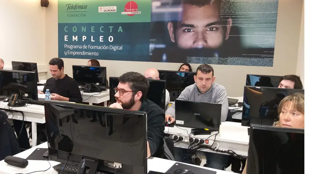 Alumnos participantes en el curso "Big Data Processing", del programa Conecta Empleo.