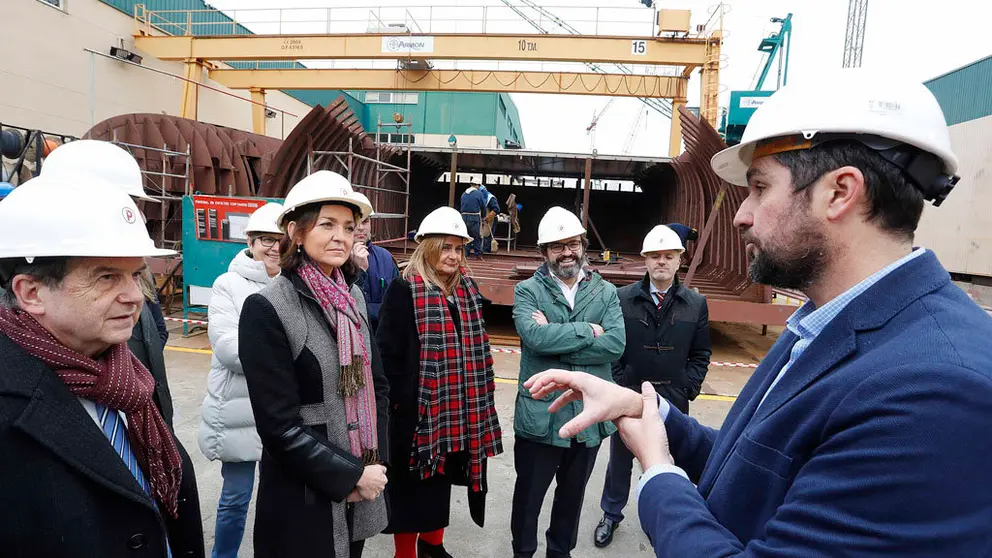 Reyes Maroto en su visita a los Astilleros Arm&oacute;n, en Vigo.
