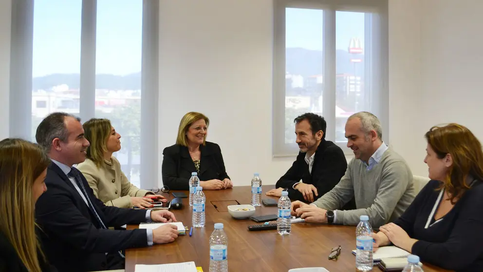 Directivos de la Autoridad Portuaria de Vilagarc&iacute;a reunidos con el despacho S&aacute;nchez-Agustino Arquitectos.