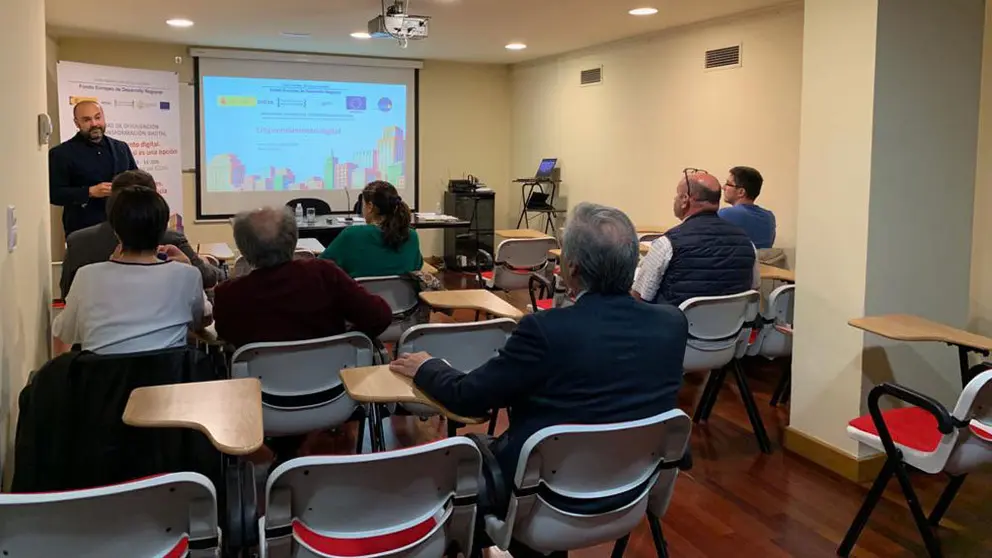 Jornada sobre emprendimiento digital e investigaci&oacute;n de mercados organizada por el ICOIIG en Pontevedra.