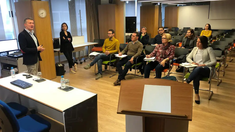 Charlas sobre inteligencia artificial y la rob&oacute;tica colaborativa en la sede coru&ntilde;esa del ICOIIG.