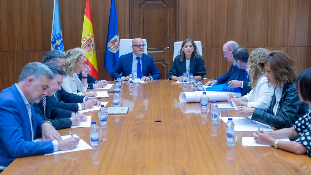 Diversos cargos de la Xunta de Galicia y la Diputaci&oacute;n de Ourense conforman la comisi&oacute;n de seguimiento del Centro Gallego de Innovaci&oacute;n en FP./A.PAZ.