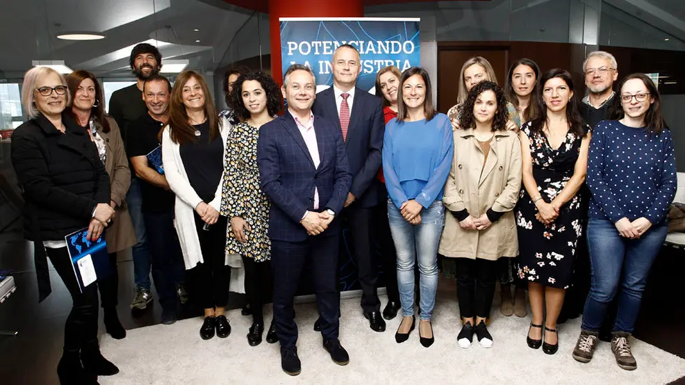 Asistentes a la jornada de Asime en Ferrol.