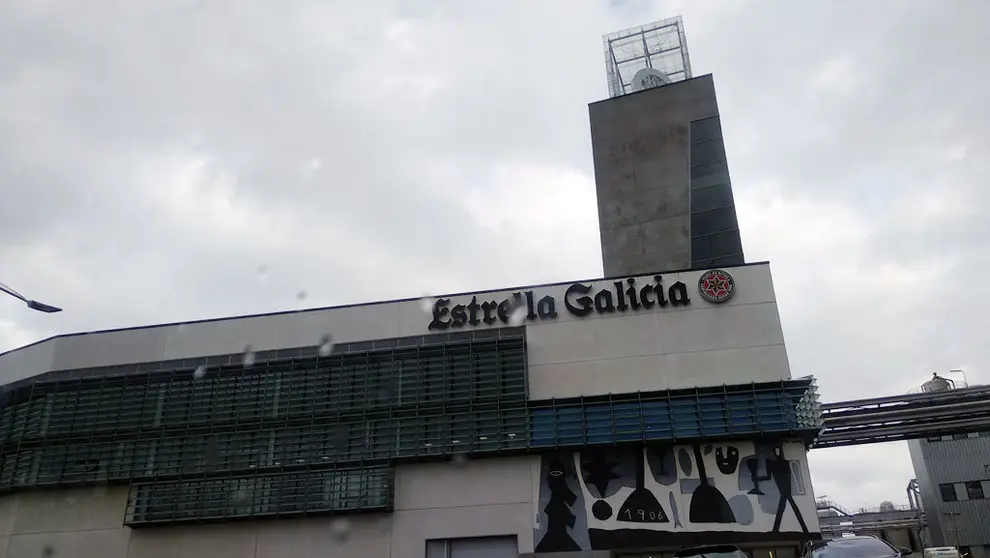 F&aacute;brica de Estrella Galicia en A Coru&ntilde;a.