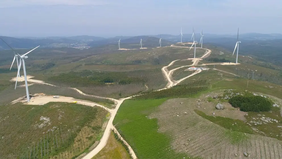 Aerogeneradores instalados en el parque e&oacute;lico de Monte Tourado-Eixe.